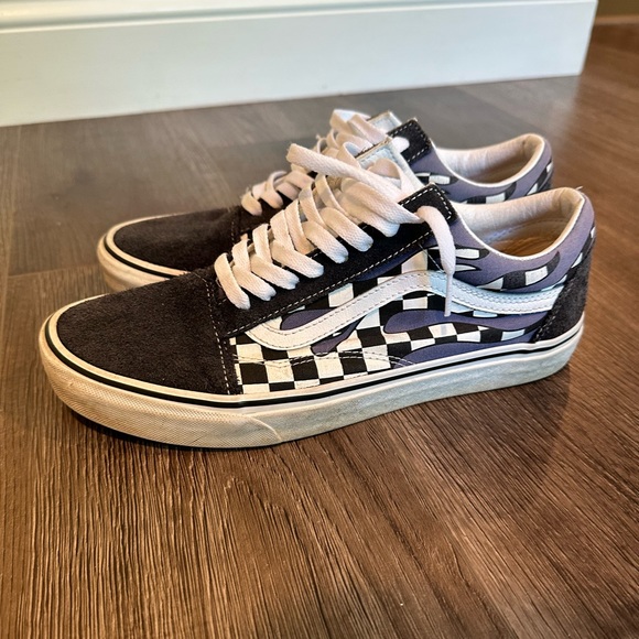 Vans Classic Purple Black Checkerboard , Size Men’s 9.5 Pre-Loved - Picture 1 of 4